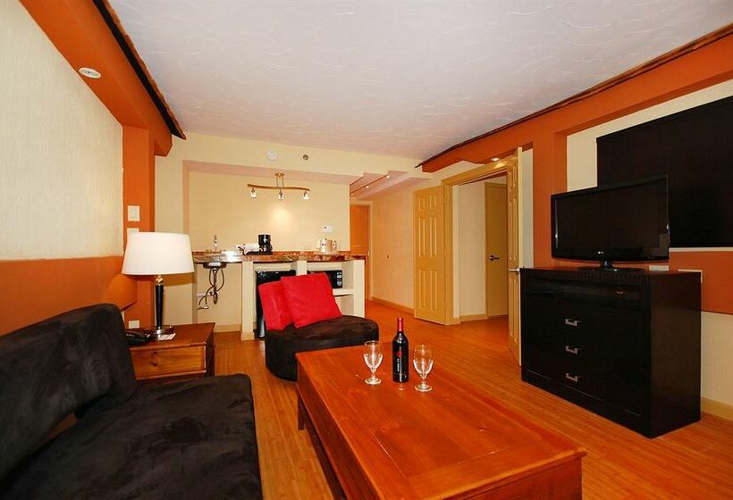 هتل Red Roof Baton Rouge-LSU Conference Center