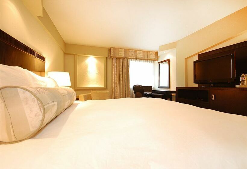 هتل Red Roof Baton Rouge-LSU Conference Center