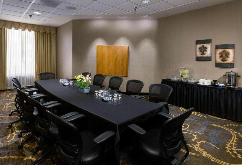 Radisson Hotel Bismarck