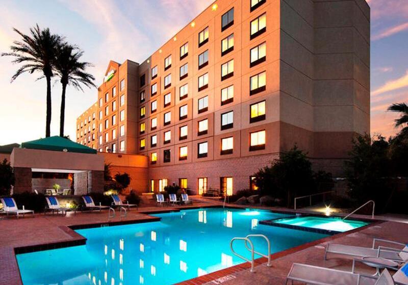 Radisson Hotel Phoenix Airport