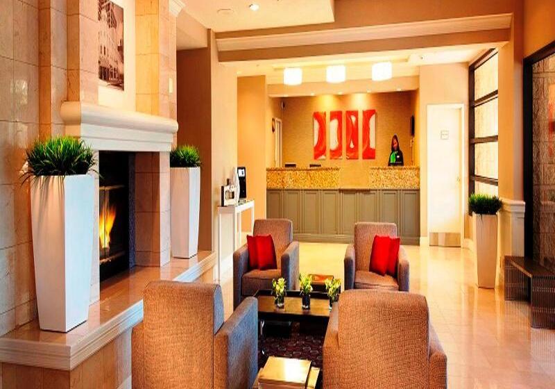 Radisson Hotel Phoenix Airport