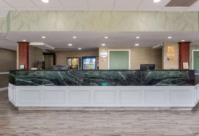 酒店 Ramada By Wyndham Altamonte Springs Near I4