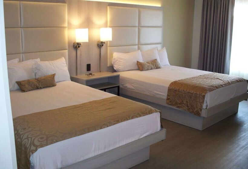 ホテル Ramada By Wyndham Burbank Airport