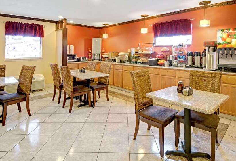 ホテル Ramada By Wyndham El Paso