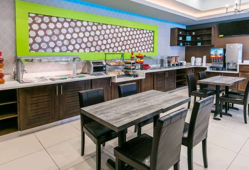 ホテル Ramada By Wyndham El Paso