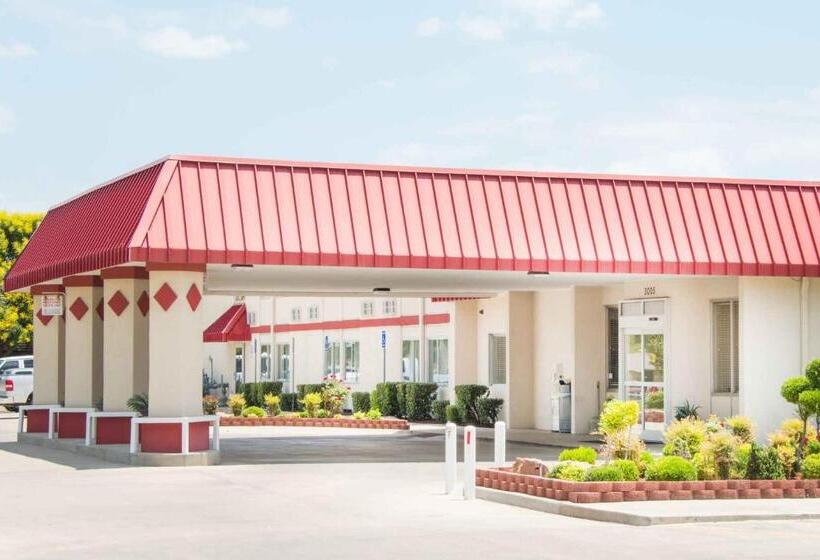 فندق Ramada By Wyndham Enid