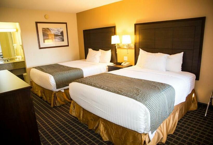 هتل Ramada By Wyndham Flagstaff East