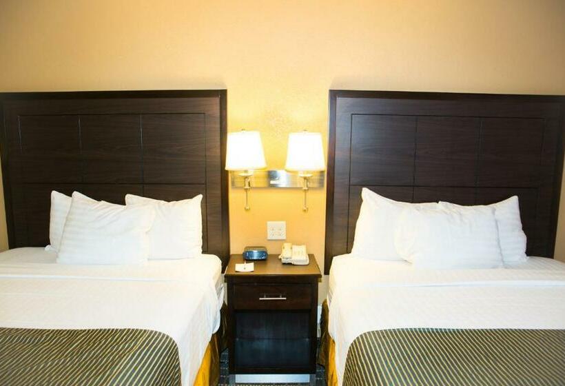 هتل Ramada By Wyndham Flagstaff East