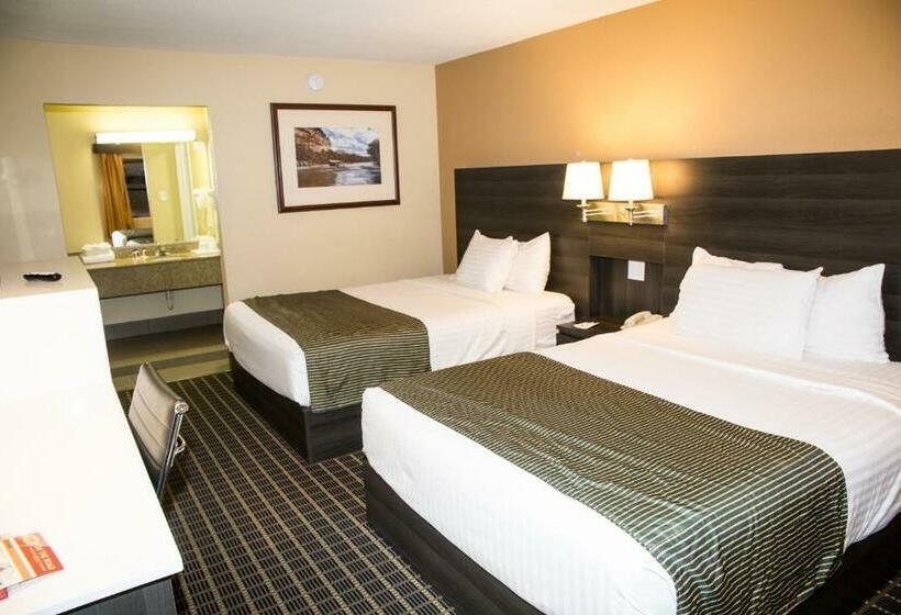 هتل Ramada By Wyndham Flagstaff East
