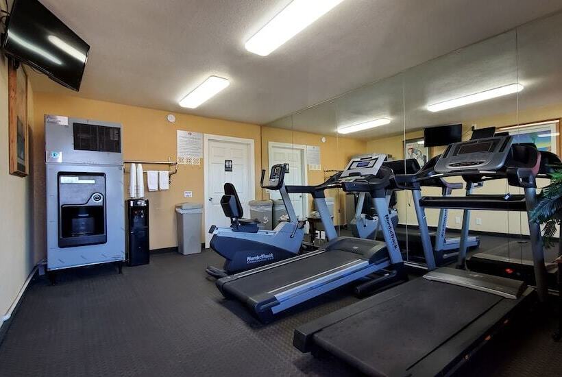 هتل Ramada By Wyndham Flagstaff East