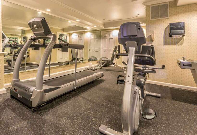 酒店 Ramada By Wyndham Mountain View