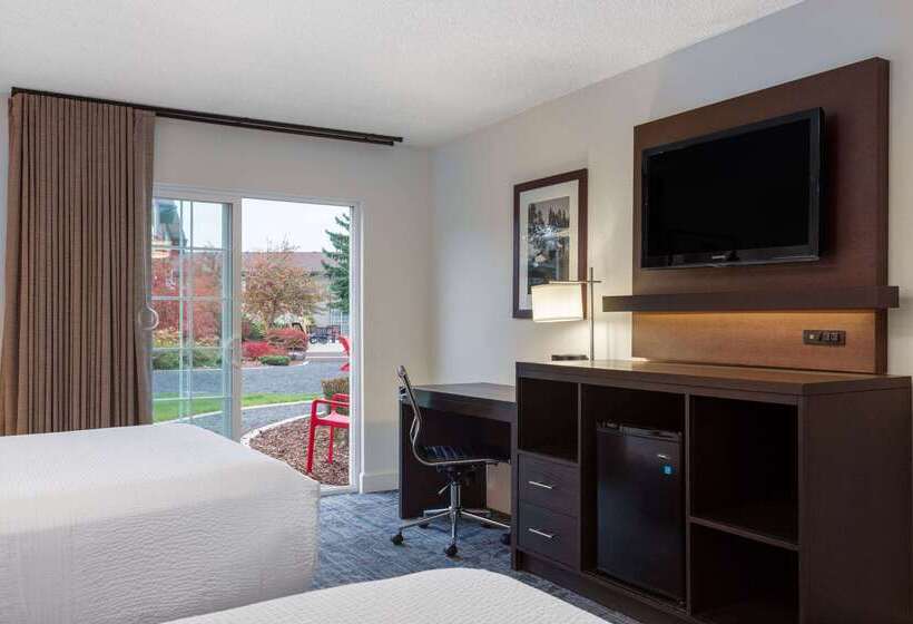 בית מלון כפרי Ramada By Wyndham Spokane Airport