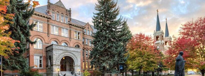 בית מלון כפרי Ramada By Wyndham Spokane Airport