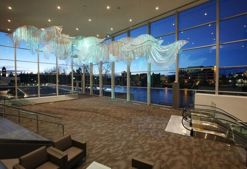 בית מלון כפרי Ramada By Wyndham Spokane Airport