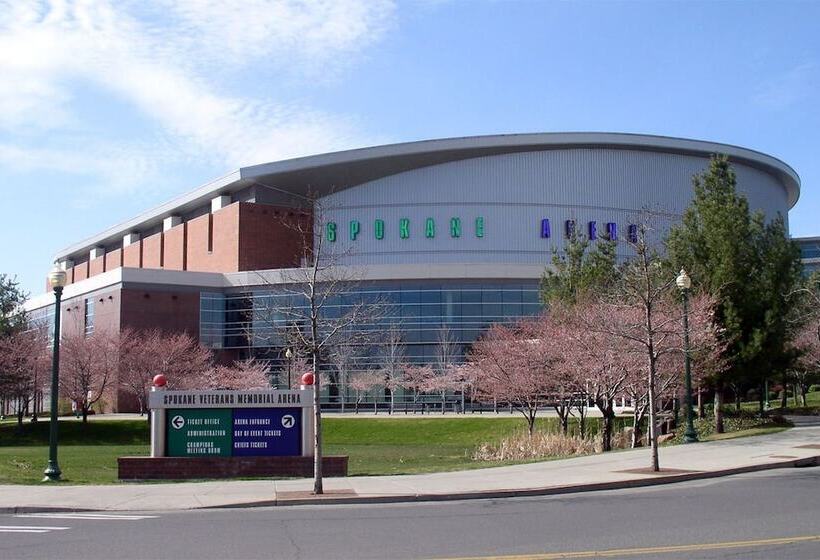 בית מלון כפרי Ramada By Wyndham Spokane Airport