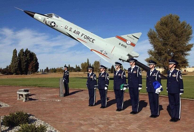 בית מלון כפרי Ramada By Wyndham Spokane Airport