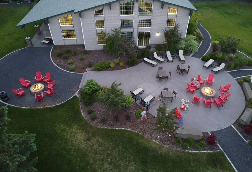 בית מלון כפרי Ramada By Wyndham Spokane Airport