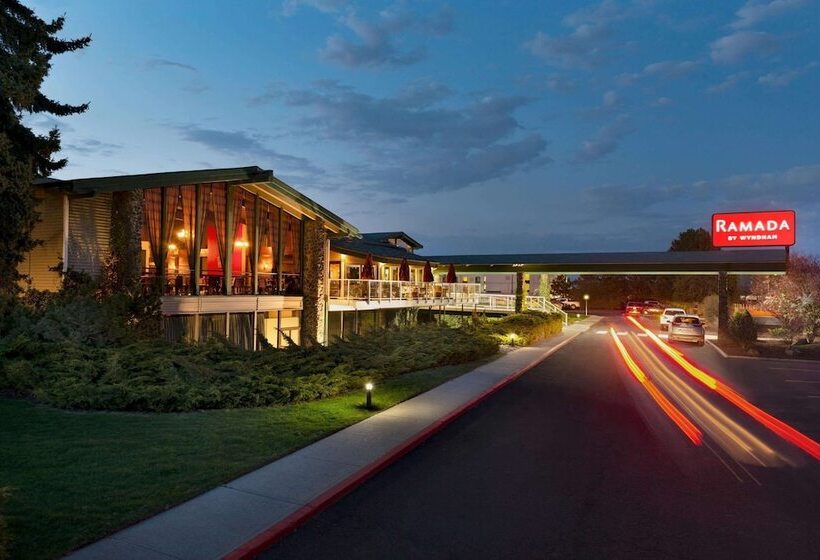 בית מלון כפרי Ramada By Wyndham Spokane Airport