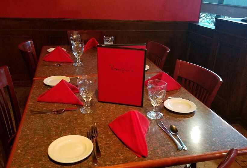 בית מלון כפרי Ramada By Wyndham Spokane Airport