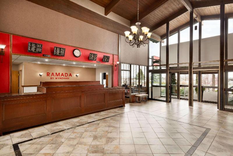 בית מלון כפרי Ramada By Wyndham Spokane Airport