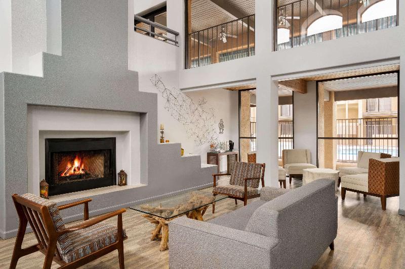 酒店 Ramada By Wyndham Tucson Airport