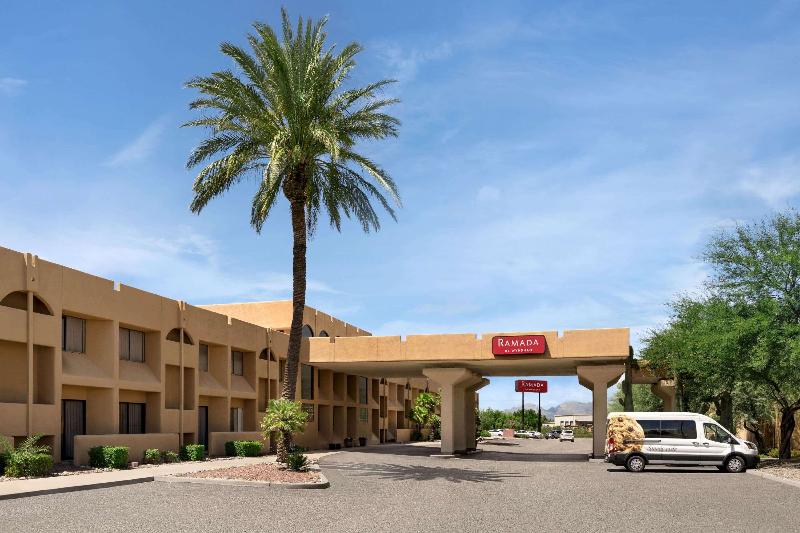酒店 Ramada By Wyndham Tucson Airport