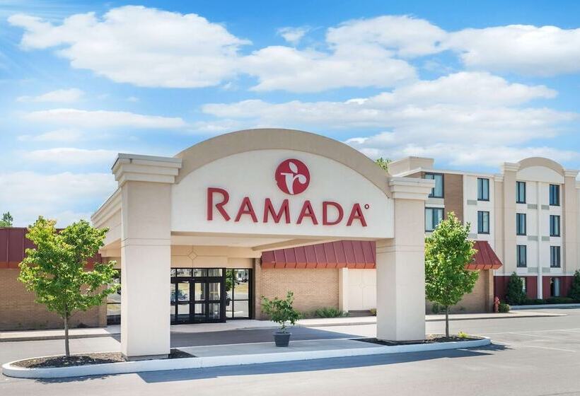 فندق Ramada By Wyndham Watertown Thousand