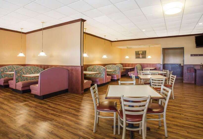 فندق Ramada By Wyndham Wytheville