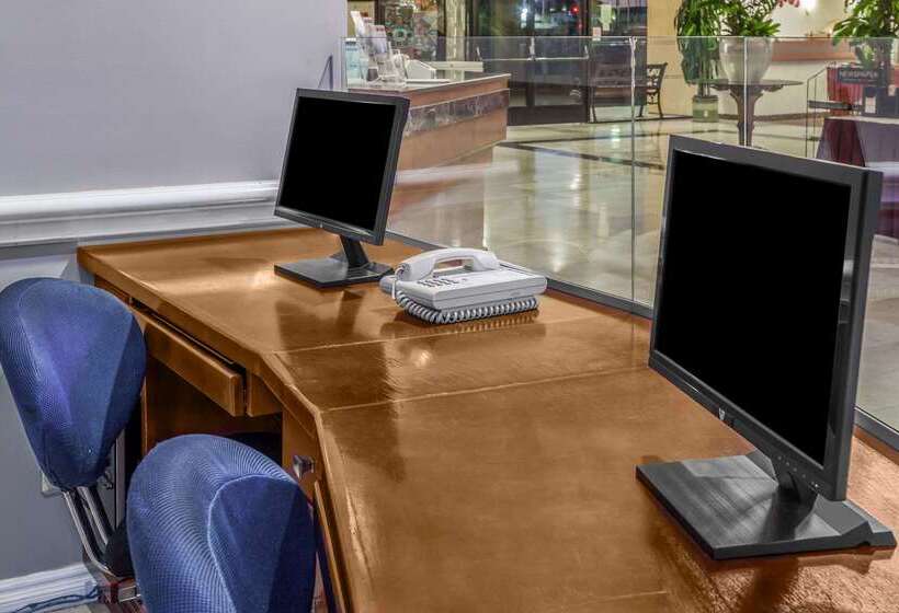 בית מלון כפרי Ramada Plaza By Wyndham Garden Grove/anaheim South