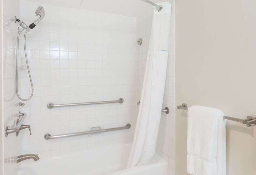 בית מלון כפרי Ramada Plaza By Wyndham Garden Grove/anaheim South