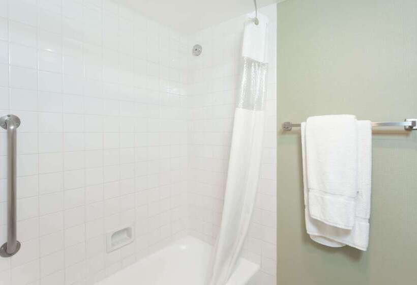 בית מלון כפרי Ramada Plaza By Wyndham Garden Grove/anaheim South