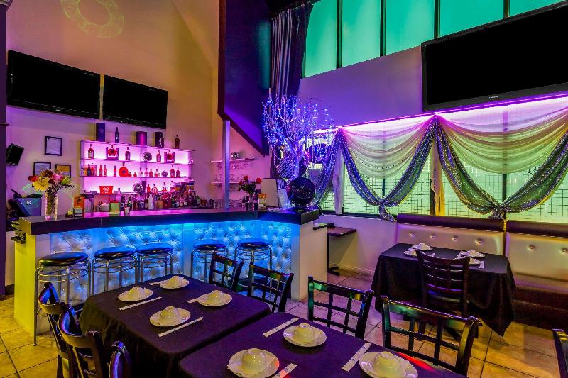 בית מלון כפרי Ramada Plaza By Wyndham Garden Grove/anaheim South