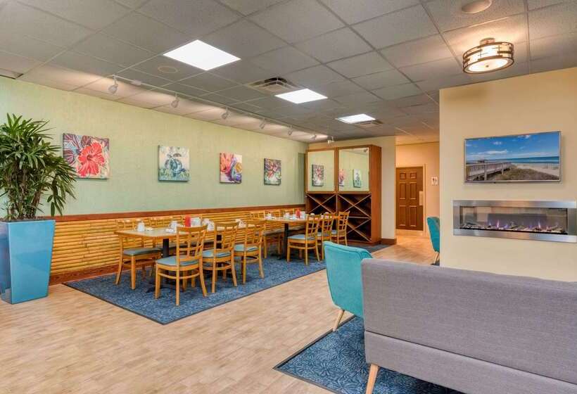 ホテル Ramada Plaza By Wyndham Nags Head Oceanfront