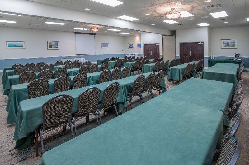 ホテル Ramada Plaza By Wyndham Nags Head Oceanfront