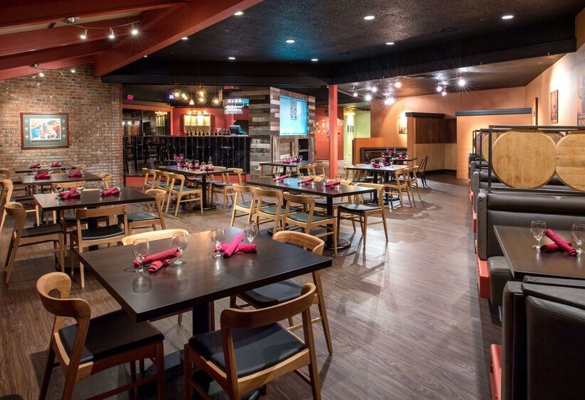 Red Lion Hotel Pasco Airport & Conference Center