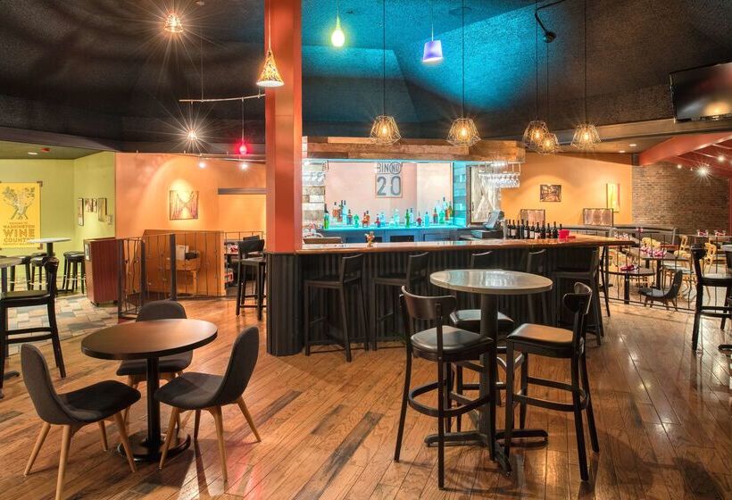 Red Lion Hotel Pasco Airport & Conference Center