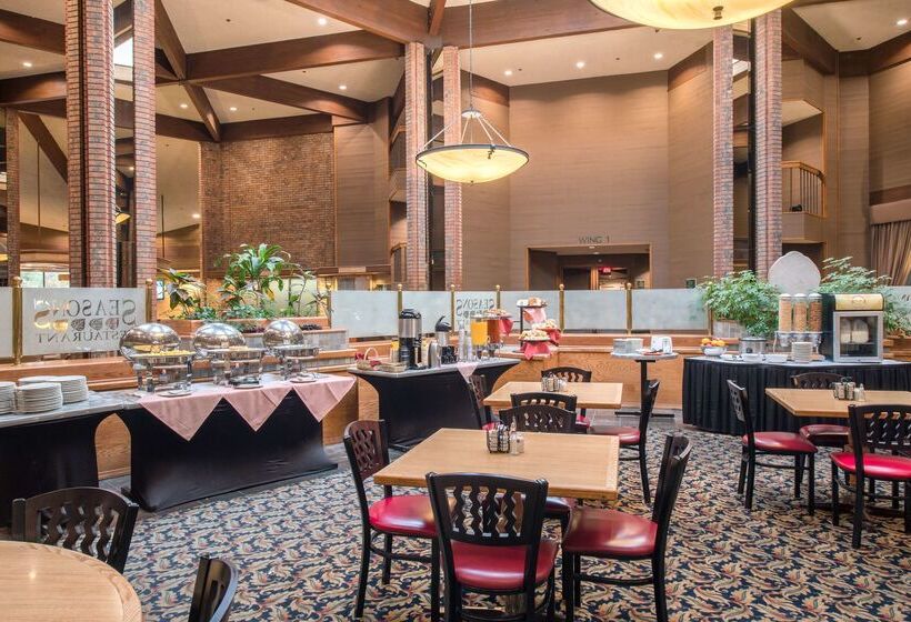 Red Lion Hotel Pasco Airport & Conference Center