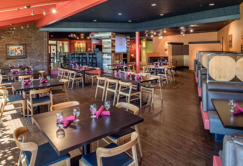 Red Lion Hotel Pasco Airport & Conference Center