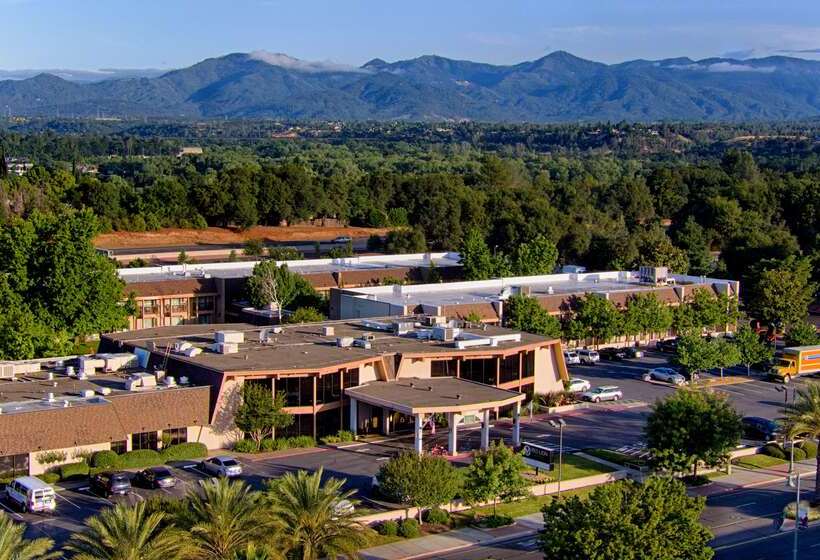 Red Lion Hotel Redding