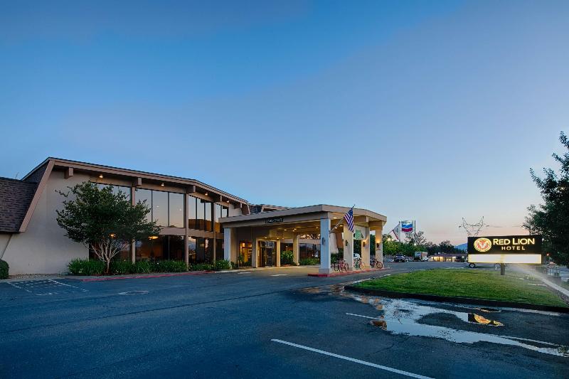 Red Lion Hotel Redding