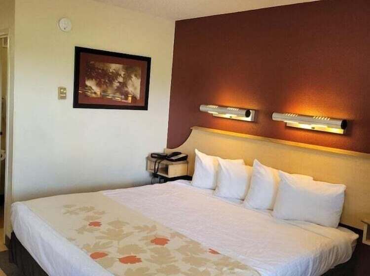 فندق Red Oak Inn Detroit   Southfield