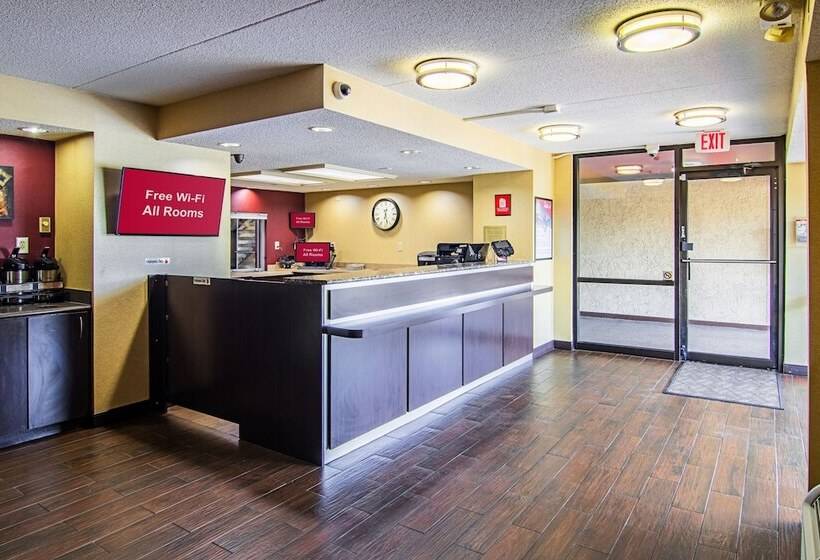 فندق Red Oak Inn Detroit   Southfield