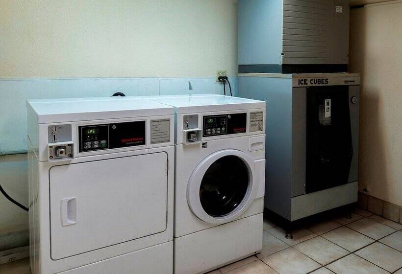 酒店 Red Roof Inn Champaign  University