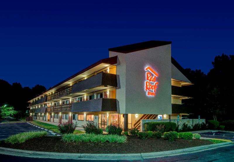 Отель Red Roof Inn Chapel Hill  Unc
