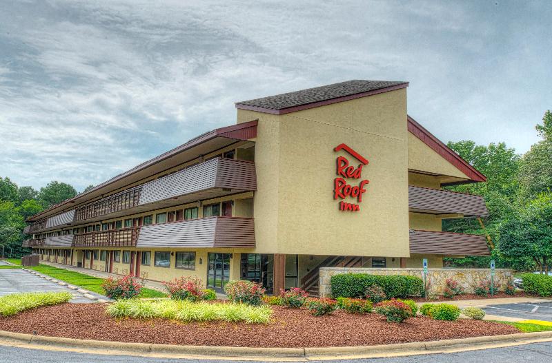 Отель Red Roof Inn Chapel Hill  Unc