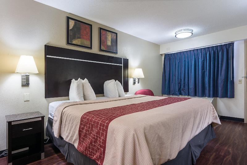 Отель Red Roof Inn Chattanooga   Hamilton Place