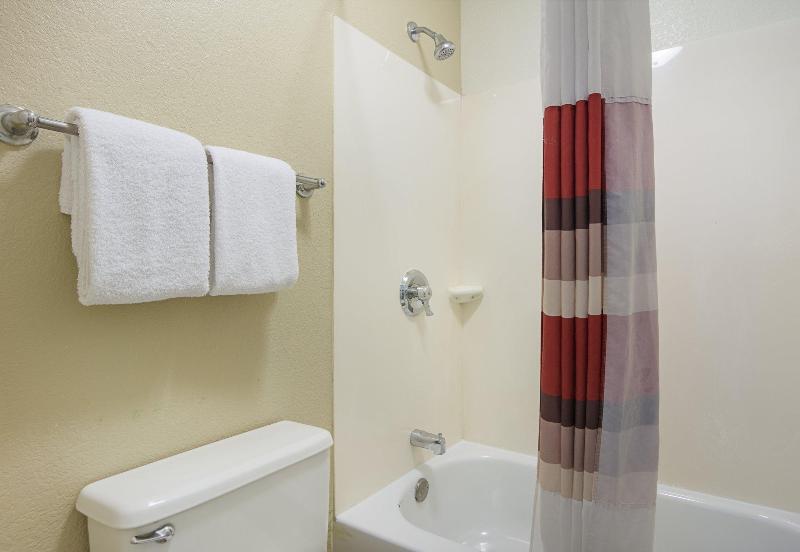Отель Red Roof Inn Chattanooga   Hamilton Place