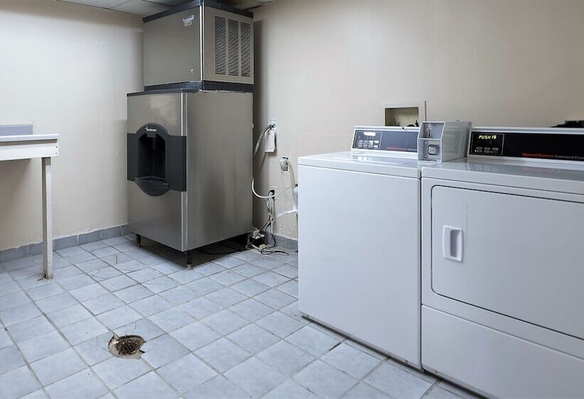 酒店 Red Roof Inn Cincinnati East  Beechmont