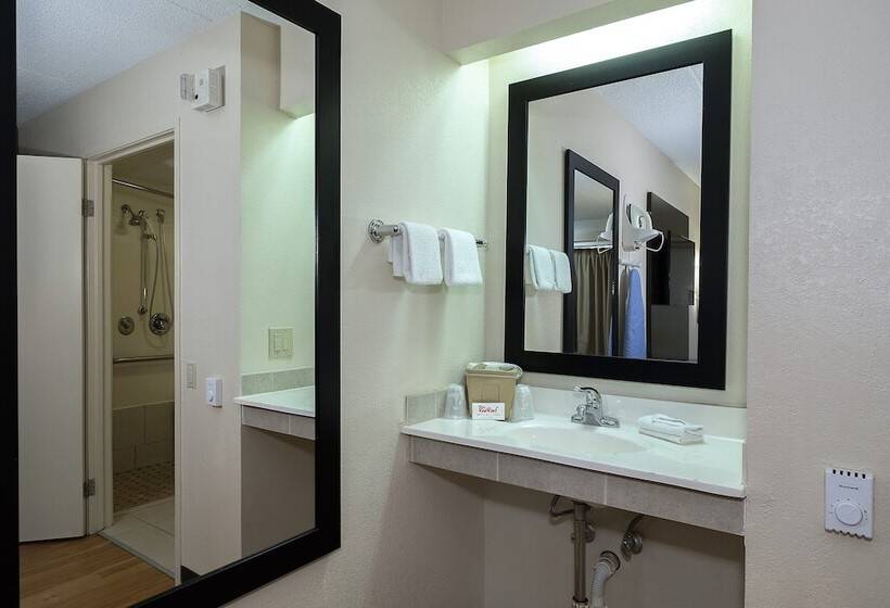 酒店 Red Roof Inn Cincinnati East  Beechmont