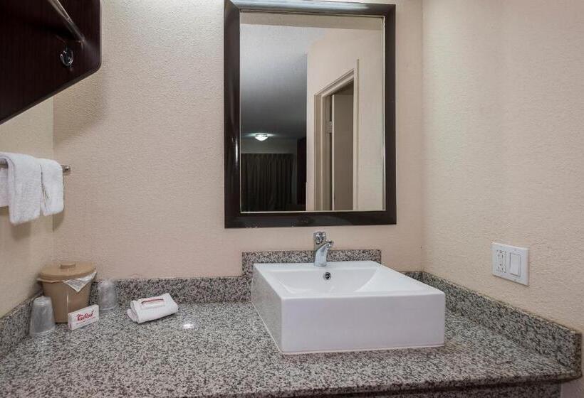 Отель Red Roof Inn Columbus East  Reynoldsburg